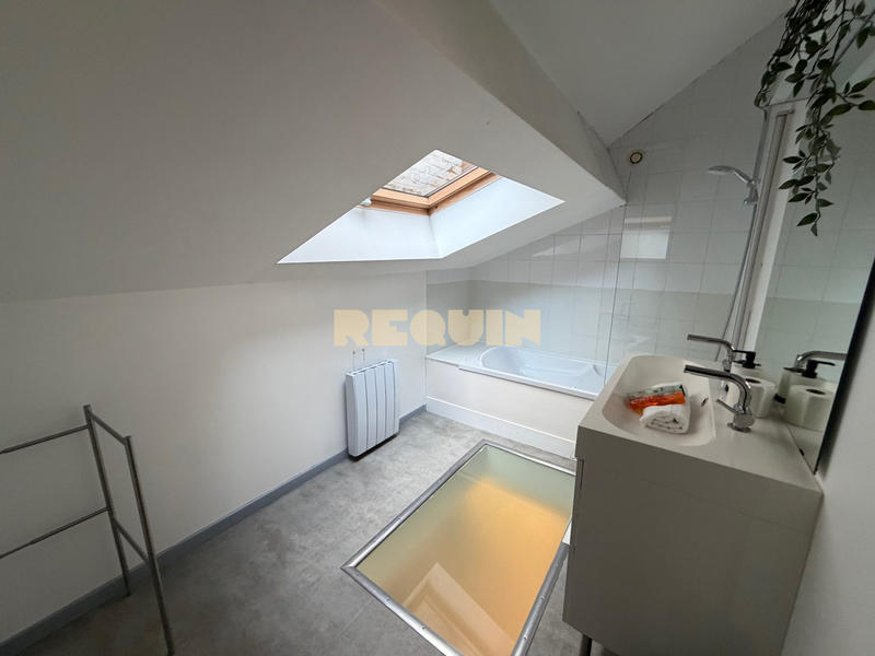 Appartement - 96 m² - 6 pièces