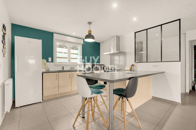 Maison - 102 m² - 4 pièces