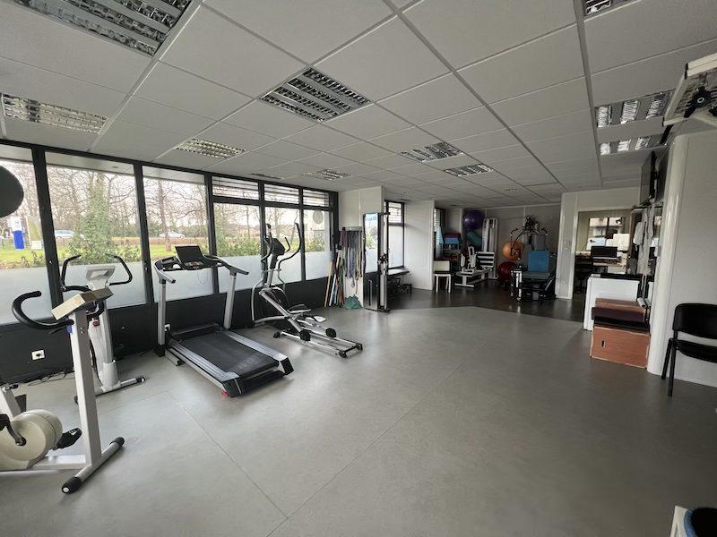 Bureau - 200 m² - 16 pièces