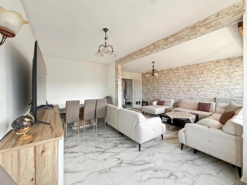 Appartement - 81 m² - 4 pièces