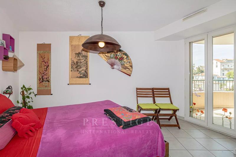 Appartement - 85 m² - 4 pièces