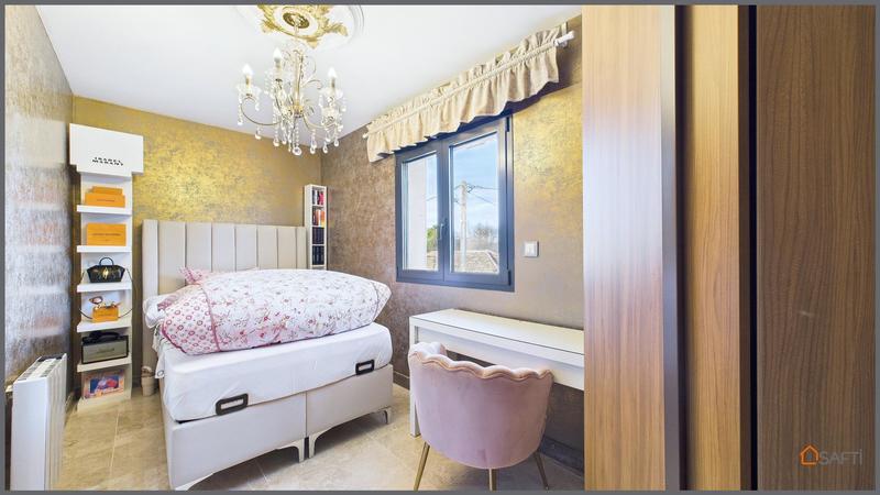 Maison - 101 m² - 6 pièces