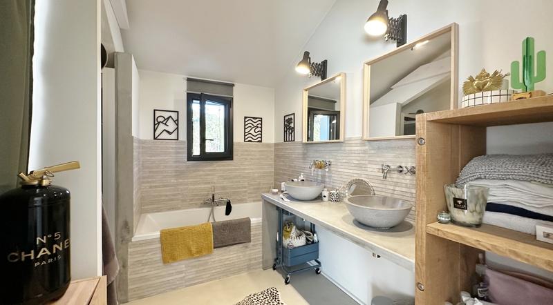 Maison d'architecte - 232 m² - 6 pièces