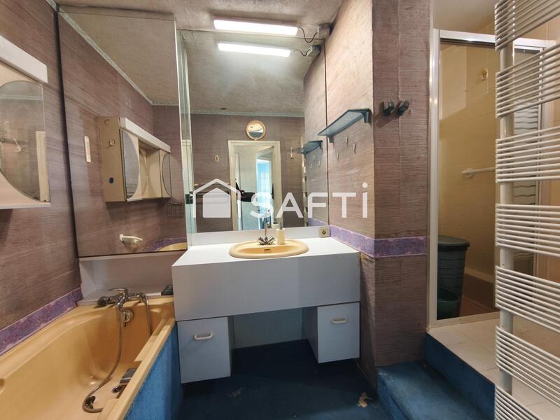 Appartement - 143 m² - 6 pièces