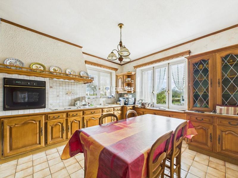 Maison - 157 m² - 8 pièces