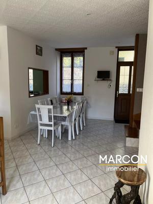 Maison - 96 m² - 4 pièces