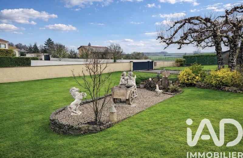 Maison - 180 m² - 9 pièces