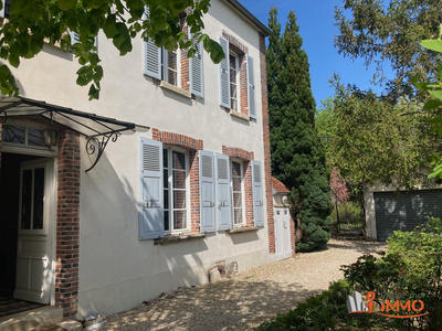 Maison - 170 m² - 6 pièces