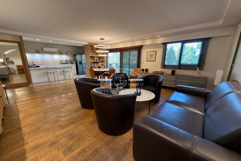 Appartement - 122 m² - 4 pièces