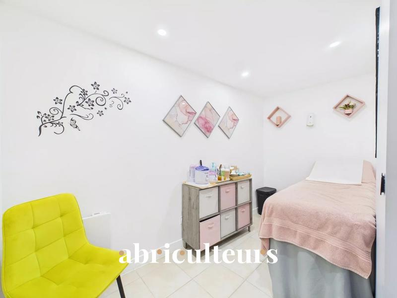 Local d'activités - 59 m² - 3 pièces