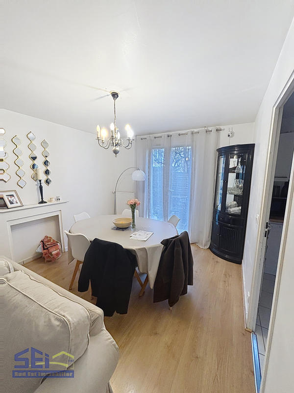 Maison - 104 m² - 5 pièces