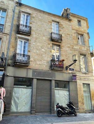 Immeuble - 476 m² - 15 pièces