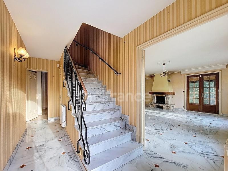 Maison - 175 m² - 7 pièces