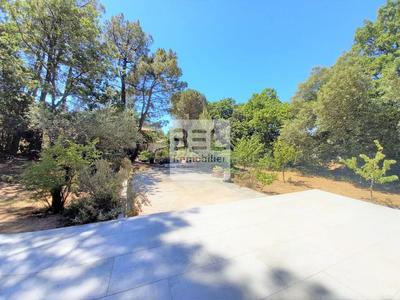 Villa - 145 m² - 7 pièces