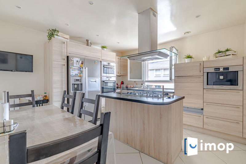 Maison - 135 m² - 5 pièces