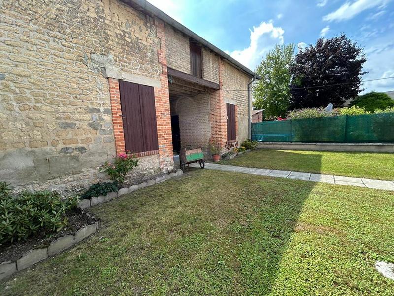 Maison - 101 m² - 5 pièces