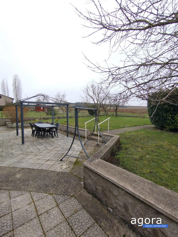 Maison - 98 m² - 5 pièces