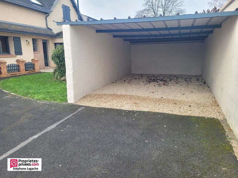 Maison - 255 m² - 8 pièces