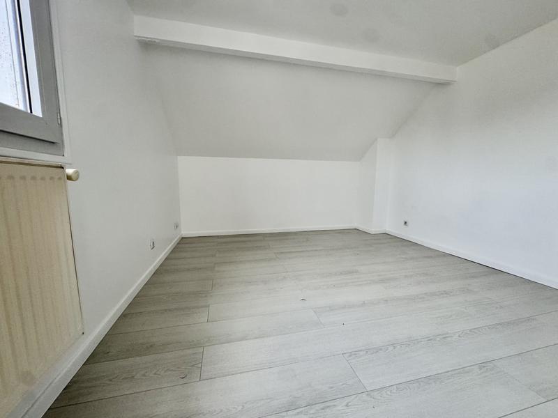 Maison - 82 m² - 5 pièces