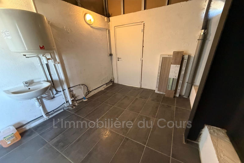 Local commercial - 200 m²