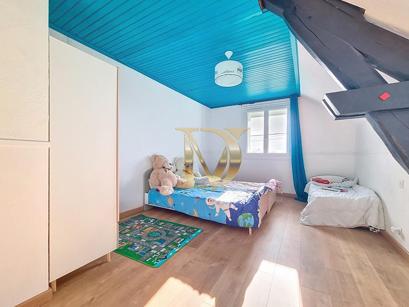 Maison ancienne - 181 m² - 6 pièces