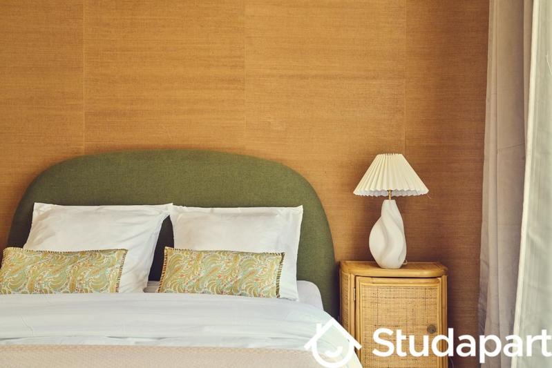 Chambre - 14 m² - 1 pièce