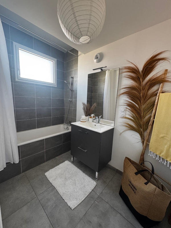 Appartement - 107 m² - 4 pièces