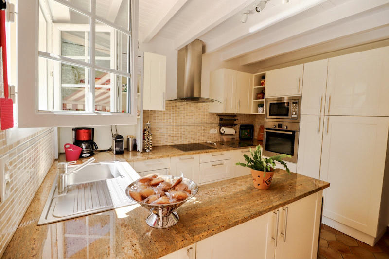 Maison - 251 m² - 11 pièces