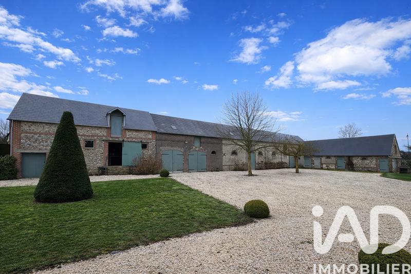 Maison - 236 m² - 7 pièces