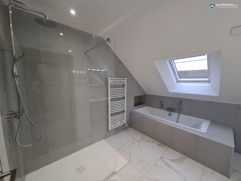 Maison ancienne - 171 m² - 7 pièces