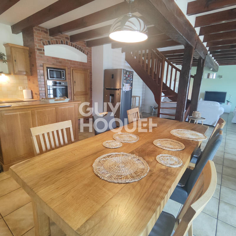 Maison - 210 m² - 215 pièces