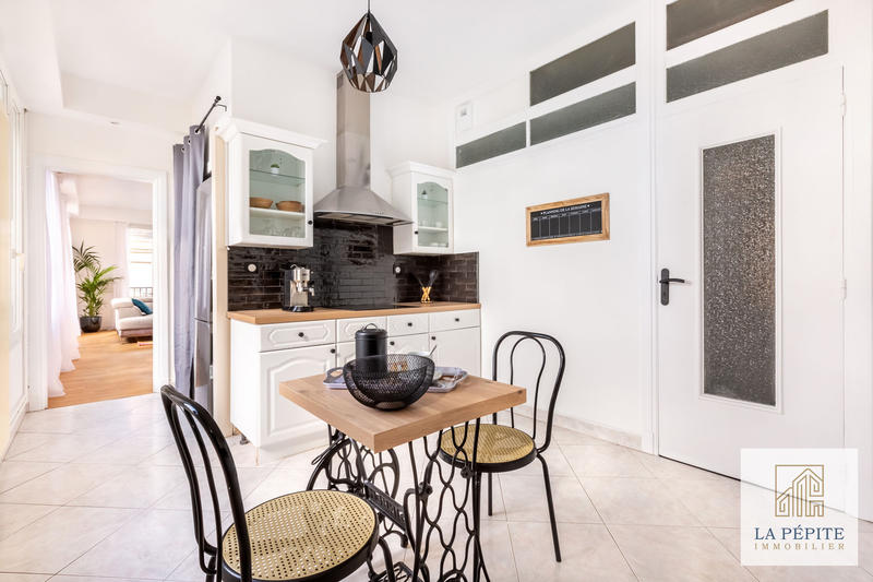 Appartement - 135 m² - 5 pièces