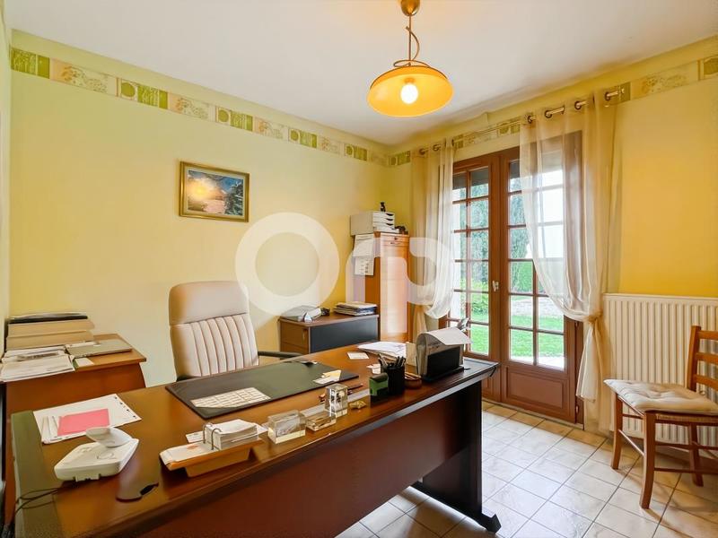 Maison - 216 m² - 6 pièces