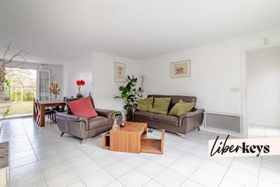 Maison - 83 m² - 4 pièces