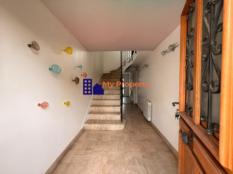 Maison traditionnelle - 94 m² - 4 pièces