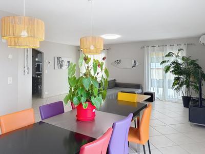 Maison - 169 m² - 6 pièces