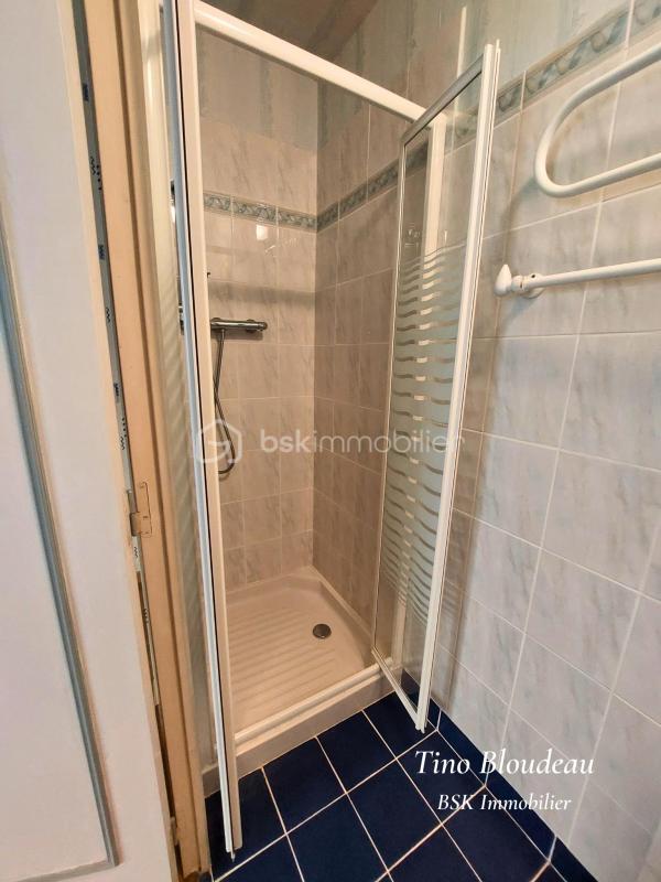 Demeure - 305 m² - 13 pièces