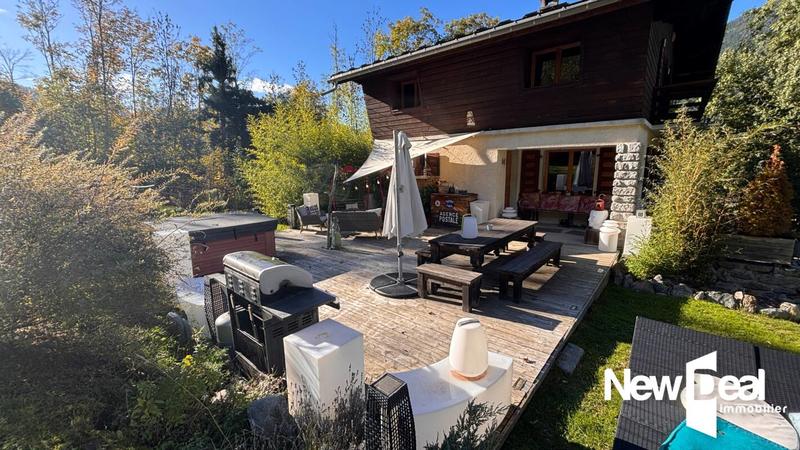 Châlet - 184 m² - 9 pièces