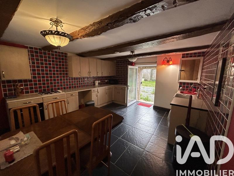 Maison - 290 m² - 8 pièces