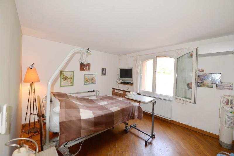 Maison - 284 m² - 7 pièces