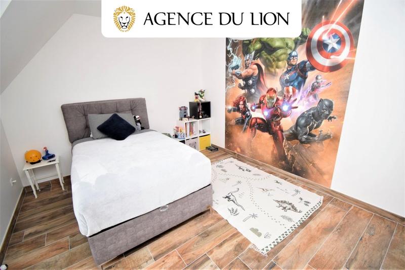 Maison - 182 m² - 8 pièces