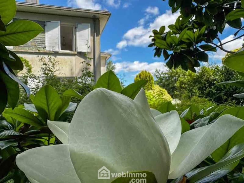 Maison - 350 m² - 14 pièces