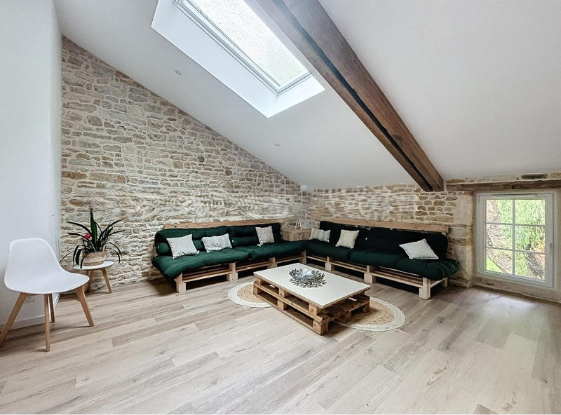 Propriété - 440 m² - 22 pièces