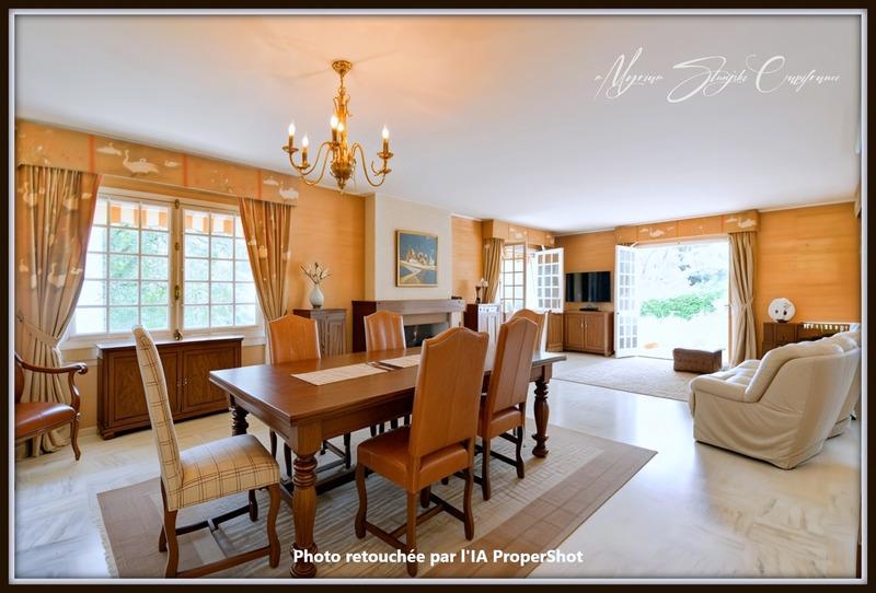 Propriété - 231 m² - 8 pièces