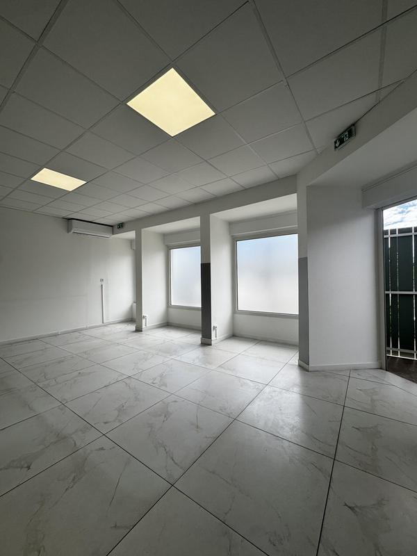 Local commercial - 100 m²