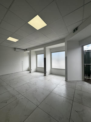 Local commercial - 100 m²