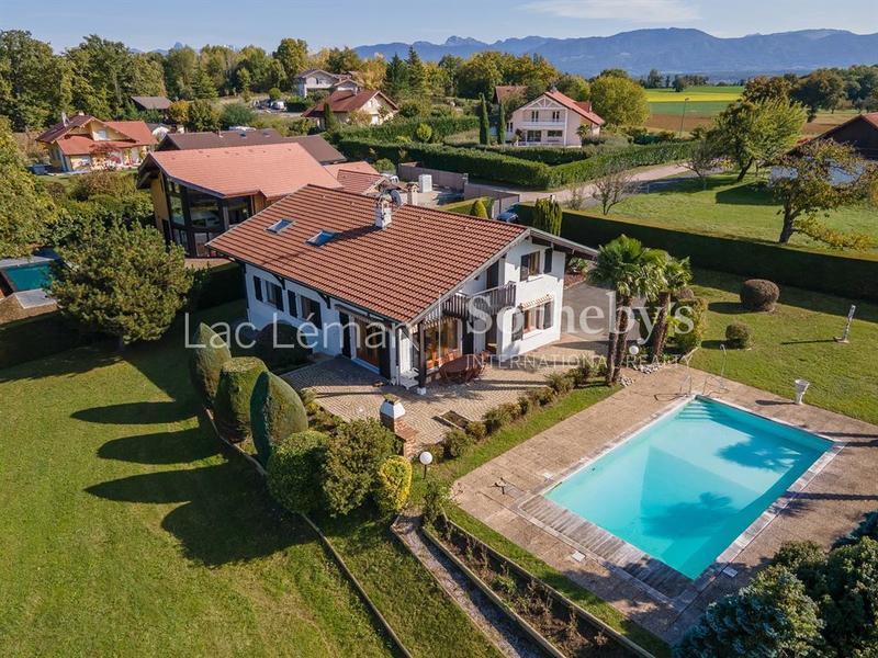 Maison - 174 m² - 6 pièces