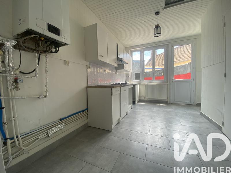 Maison - 90 m² - 4 pièces