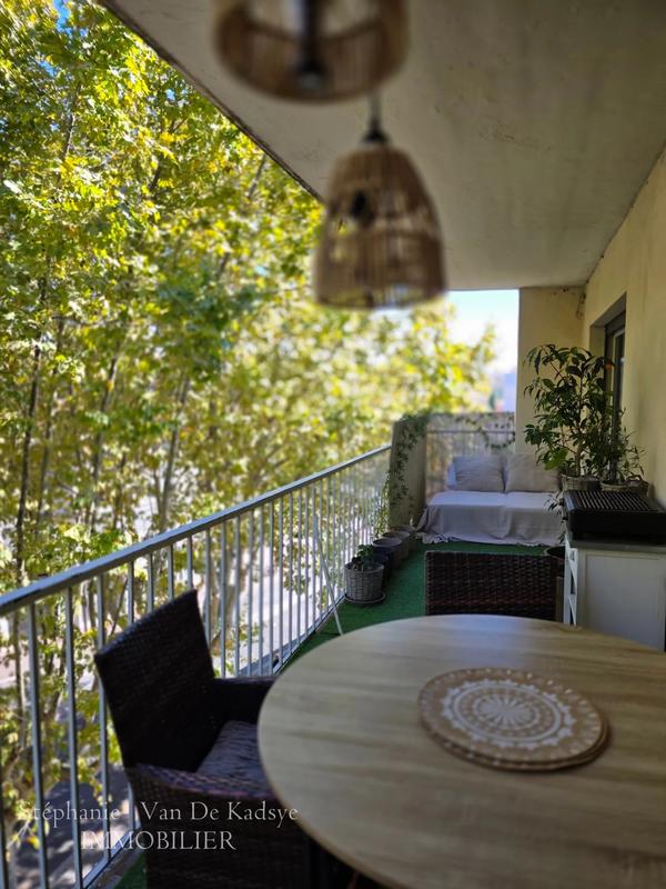 Appartement - 93 m² - 5 pièces