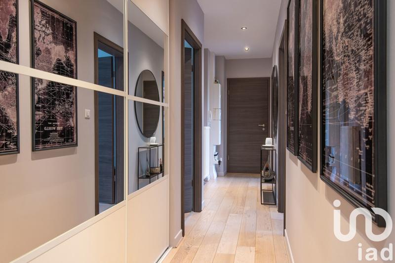 Appartement - 98 m² - 5 pièces